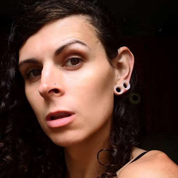 Meet your Posher, Jacqueline - Picture 1 of 1